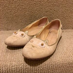 Designer shoes in super cute design